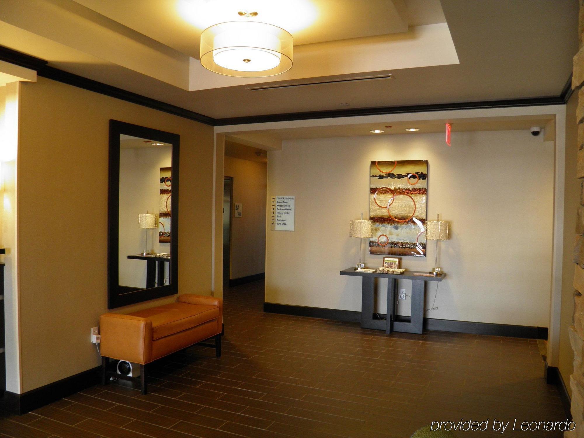 Holiday Inn Express & Suites Overland Park By Ihg Exterior foto